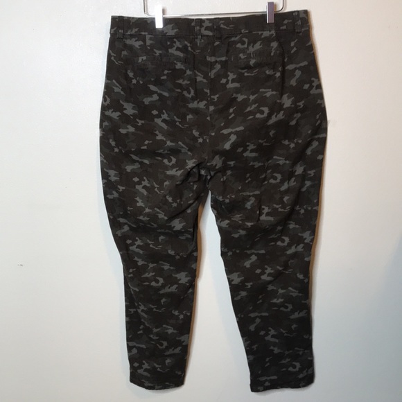 Lane Bryant Super Stretch Skinny Jean Destructed Camo Sz 18 - Picture 4 of 5